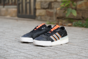 Giay Adidas Rivalry Low 'Black' EF6446