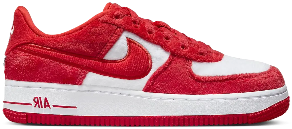 Giay Nike Air Force 1 Low GS 'Valentine's Day Fleece' FZ3552-612
