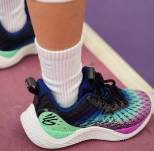 Giay Under Armour Curry Flow 10 GS 'Northern Lights' 3025627-500