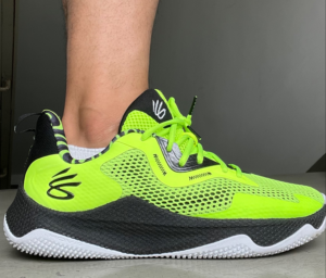 Giay Under Armour Curry Splash 3 'Green' 3026891-300