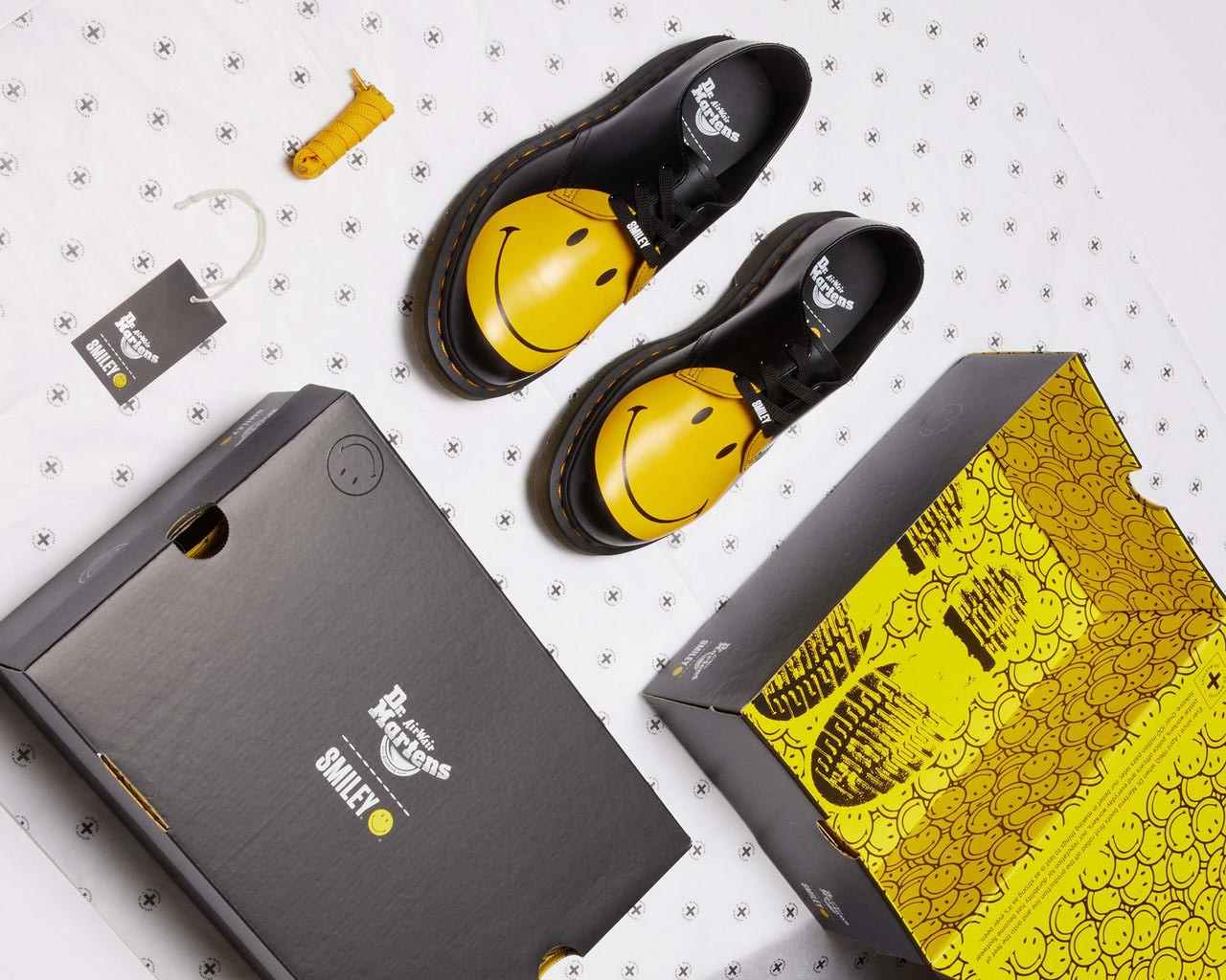 Giay Dr. Martens 1461 Leather Oxford 'Black Yellow' 31390005