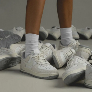 Giay Nike Air Force 1 '07 'White Python' DX2678-100