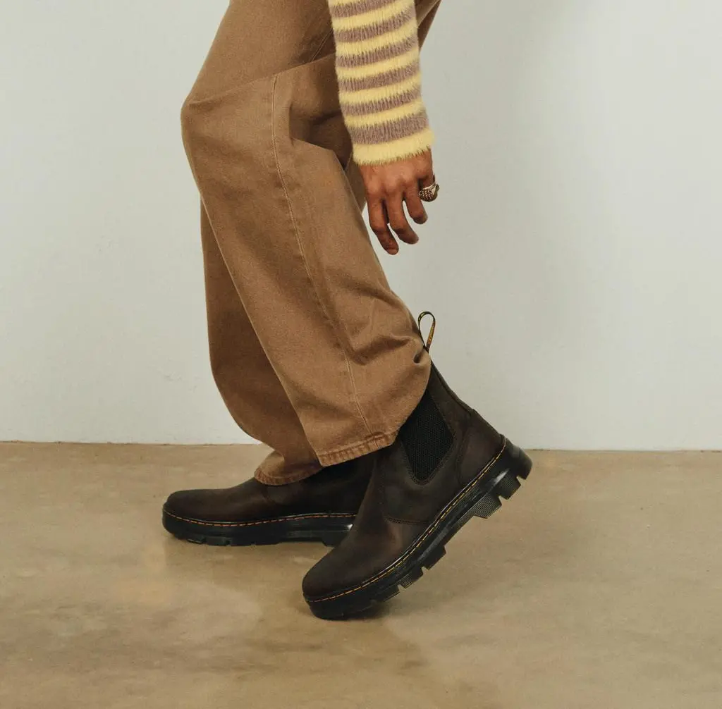 Giay Dr.Martens Embury Crazy Horse Leather 'Brown' 25978207