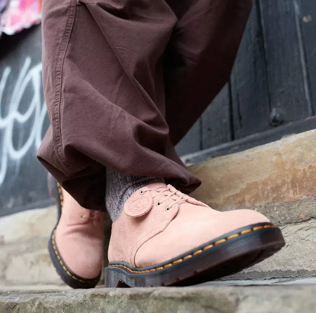 Giay Dr.Martens Smiths Suede Dress 'Peach Beige' 30564329