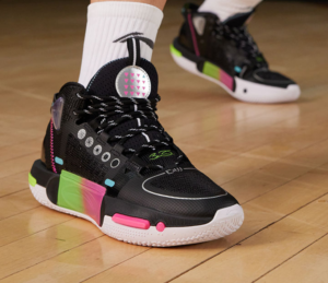 Giay Lining Wade Shadow 4 'Neon' ABPS057-2