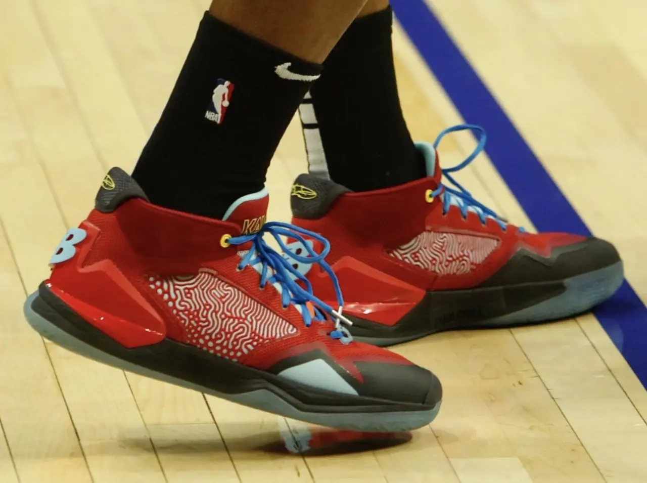 Giay New Balance Kawhi 'Energy Red' BBKLSRE1