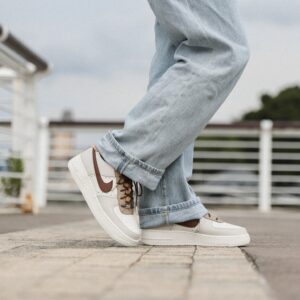 Giay Nike Air Force 1 LV8 GS 'Brogue' FV3702-121