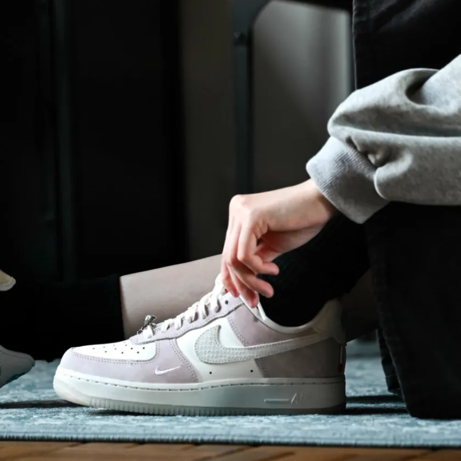 Giay Nike Air Force 1 'Year of the Dragon' FZ5066-111