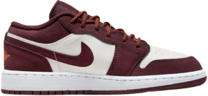 Giay Nike Air Jordan 1 Low GS 'Night Maroon' 553560-068