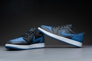 Giay Nike Air Jordan 1 Retro Low OG 'Mystic Navy' CZ0775-041