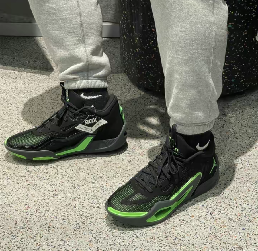 Giay Nike Air Jordan Tatum 1 ‘Home Team’ DZ3330-003