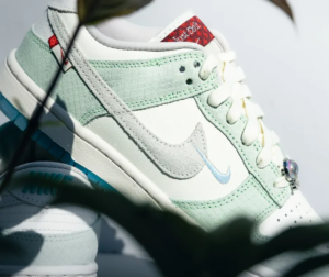 Giay Nike Dunk Low LX 'Year Of The Dragon' FZ5065-111