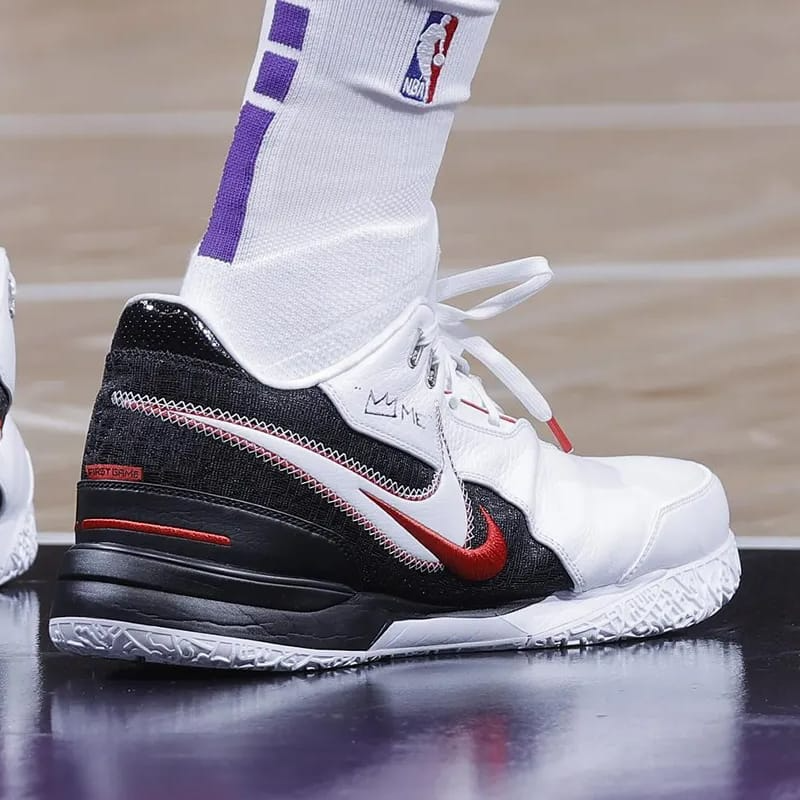 Giay Nike LeBron NXXT Gen AMPD 'Metallic' FJ1567-100