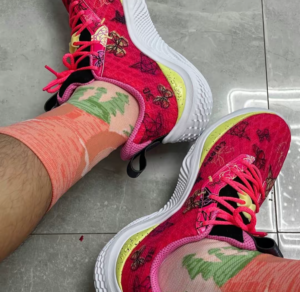 Giay Under Armour Curry 10 'Girl Dad' 3026273-602