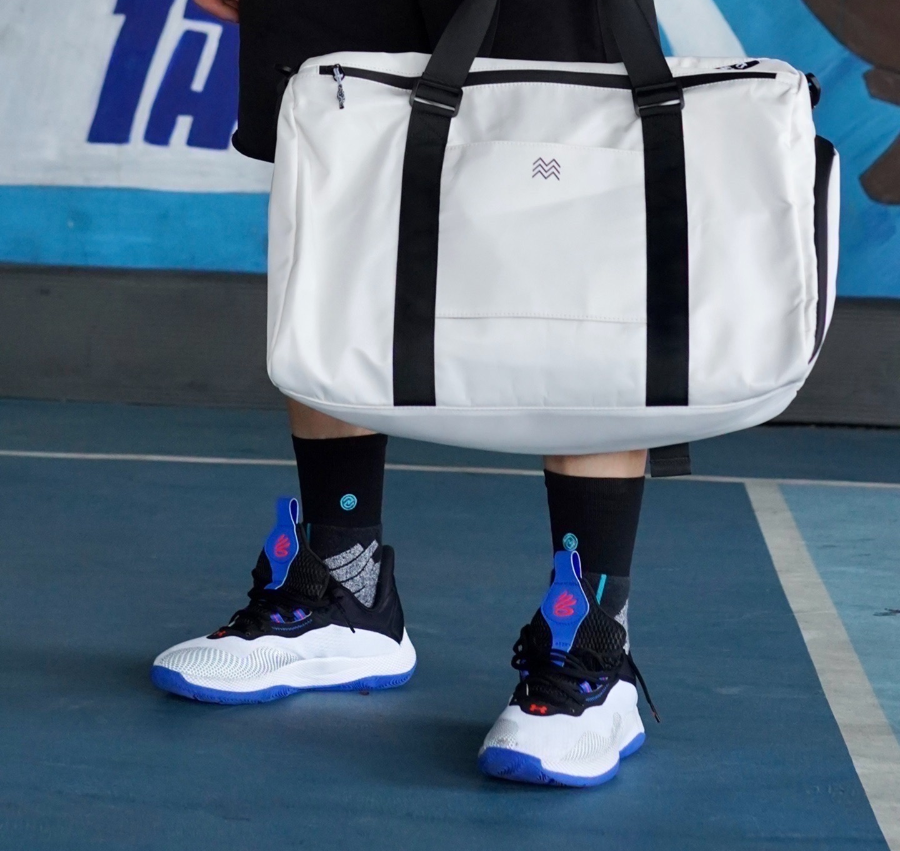 Giay Under Armour Curry Hovr Splash 2 'White Black' 3025636-100