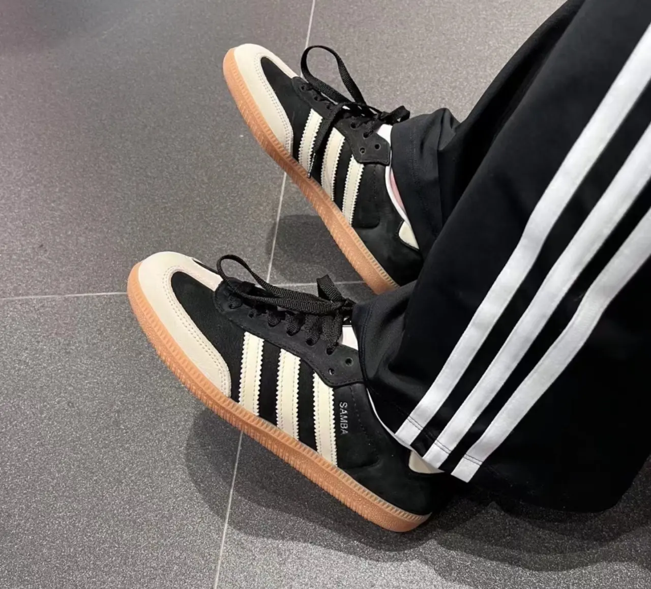 Giay Adidas Samba OG 'Black Wonder White' IE5836