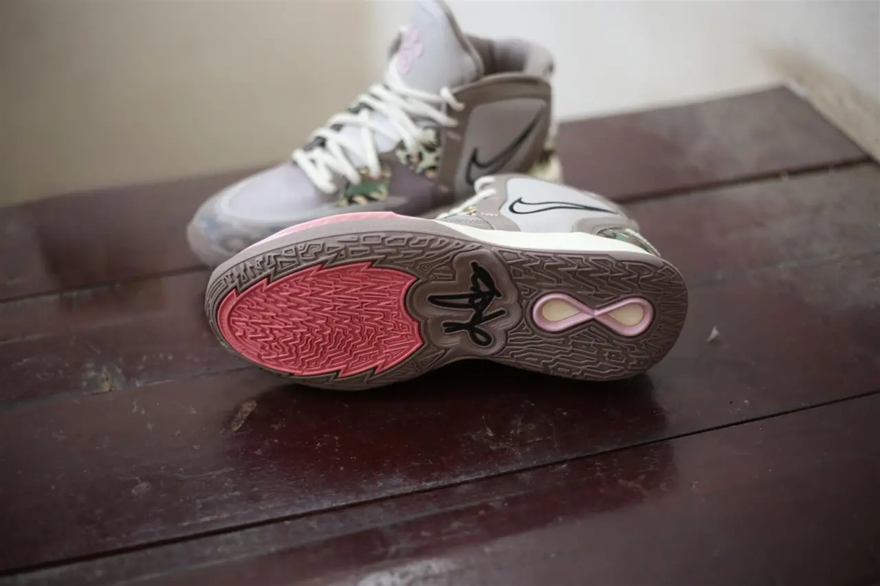 Alternative view of Giày Nike Kyrie Infinity GS 'Leopard Camo' DD0334-006