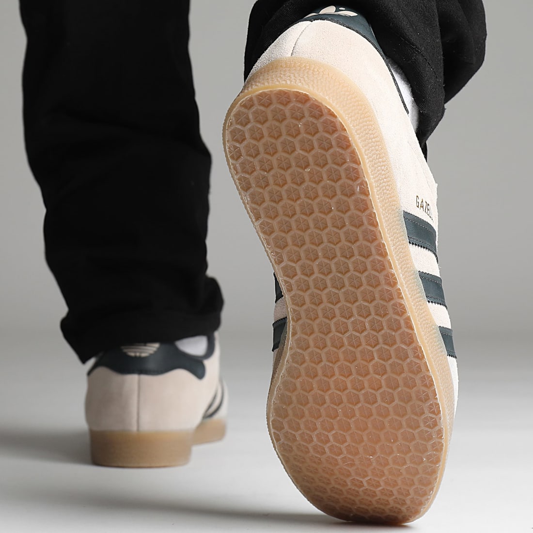 Giay Adidas Originals Gazelle 'Wonder Taupe Indigo' IG6199