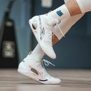 Giay Lining Wade 808 3 Ultra 'White' ABAU013-3