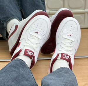 Giay Nike Air Force 1 LV8 'White Red' FV5948-105