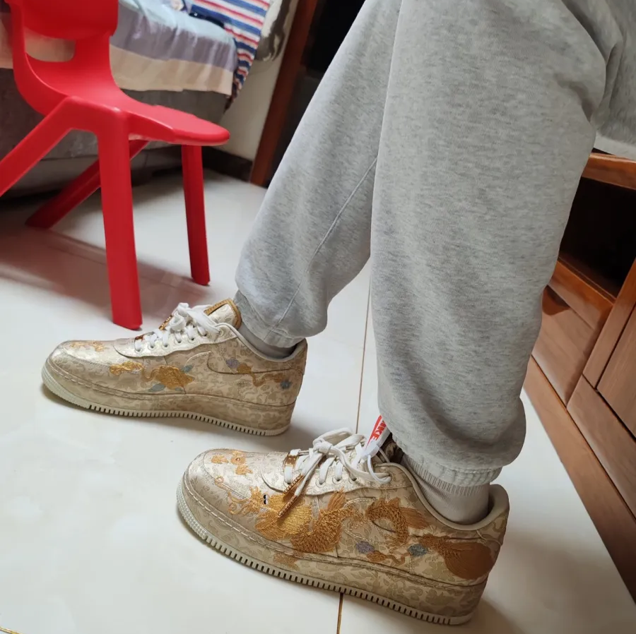 Giay Nike Air Force 1 Low '07 'Year of the Dragon' HJ4285-777