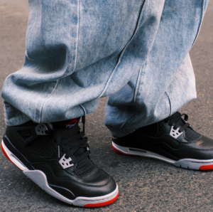 Giay Nike Air Jordan 4 Retro GS 'Bred Reimagined' FQ8213-006