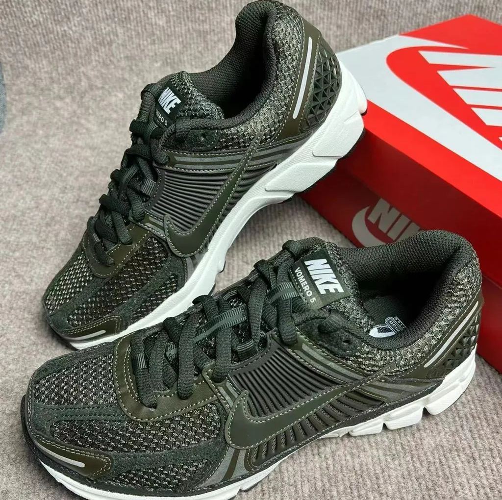 Giay Nike Air Zoom Vomero 5 'Sequoia' FQ8898-325