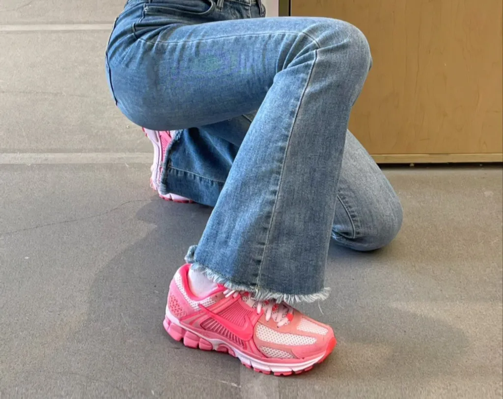 Giay Nike Air Zoom Vomero 5 'Barbie' FQ0257-666