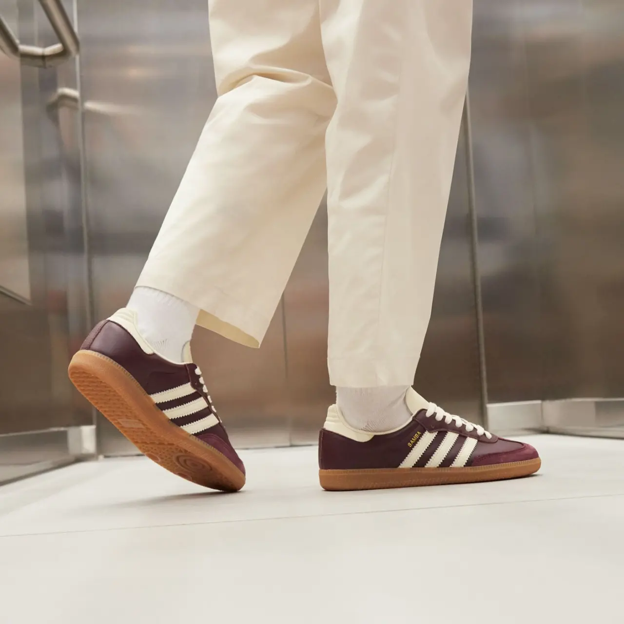 Alternative view of Giày Adidas Samba OG 'Maroon' ID0477