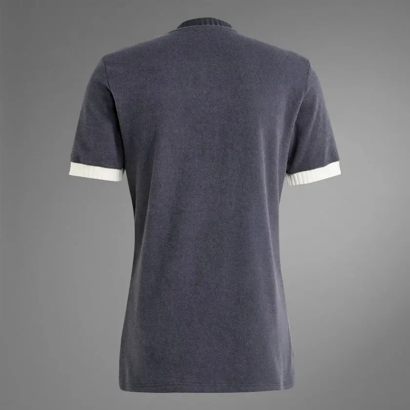 Ao Adidas Juventus 23/24 LFSTLR Jersey 'Carbon' IT8213