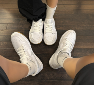 Giay Nike Air Jordan 1 Low Golf 'White Gum' DD9315-111