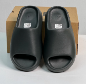 Dep Adidas Yeezy Slides 'Dark Onyx' ID5103