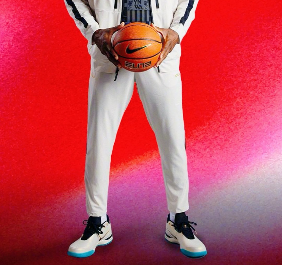 Giay Nike Zoom LeBron NXXT Gen AMPD 'Liverpool FC' FJ1566-101