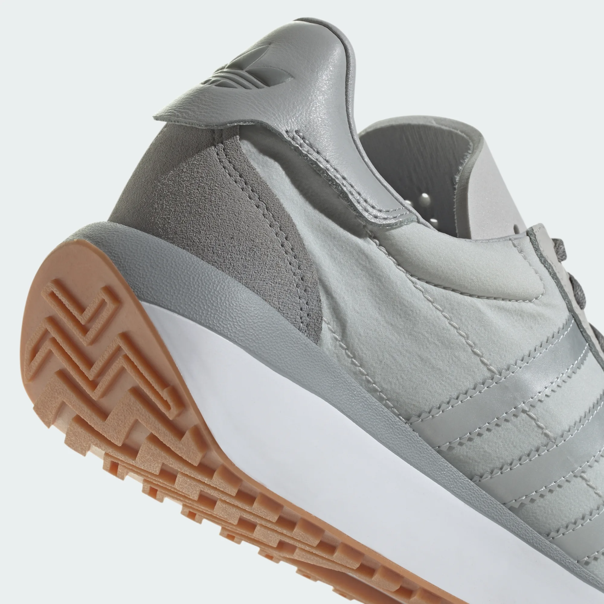 Giay Adidas Country XLG 'Grey' ID0365