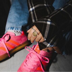 Giay Adidas Gazelle Indoor 'Beam Pink Solar Red' IE1058