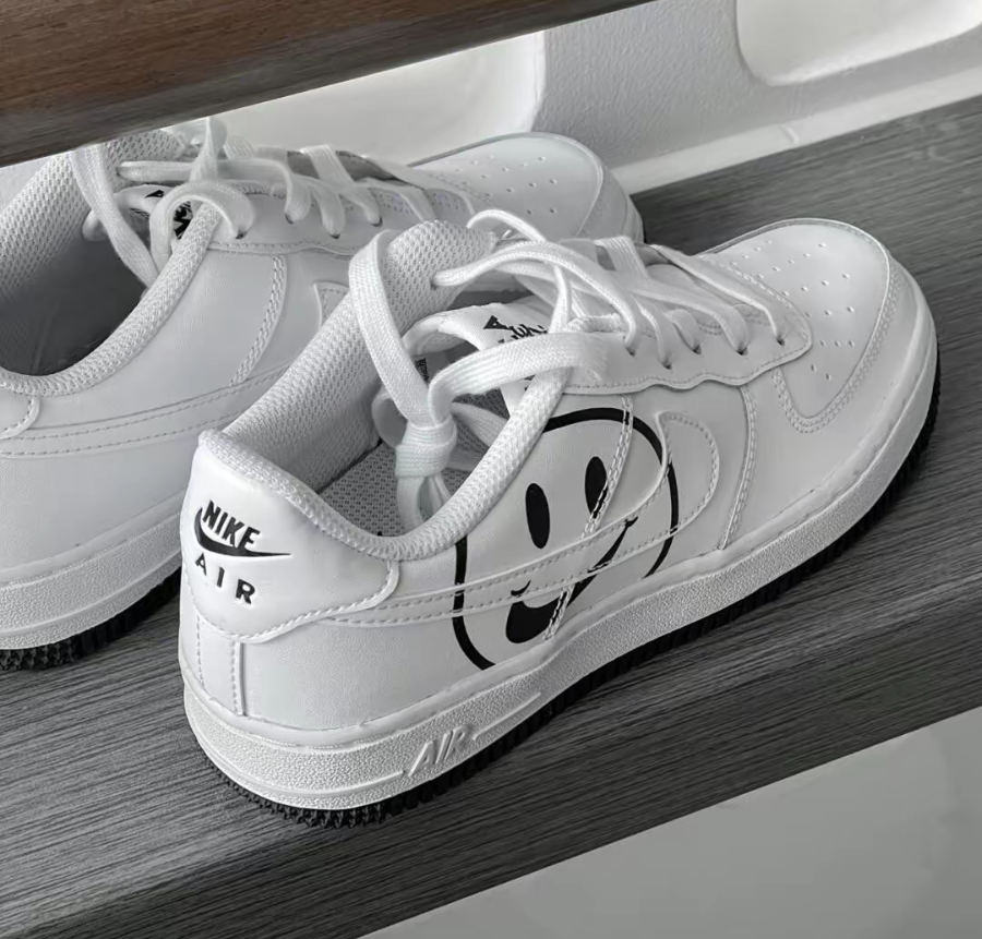 Giay Nike Air Force 1 Low 'Have A Nike Day' AV0742-100