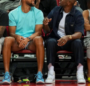 Giay Nike Air Jordan 1 Mid SE Craft ‘White Sail’ DM9652-120