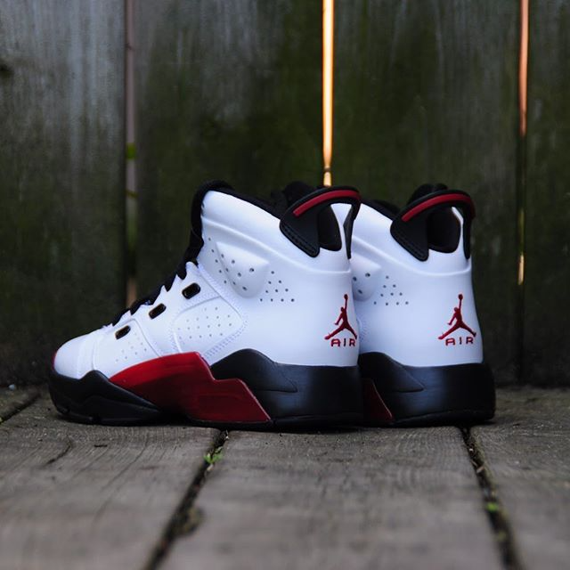 Giay Nike Air Jordan 6-17-23 GS 'White Gym Red' 428818-100