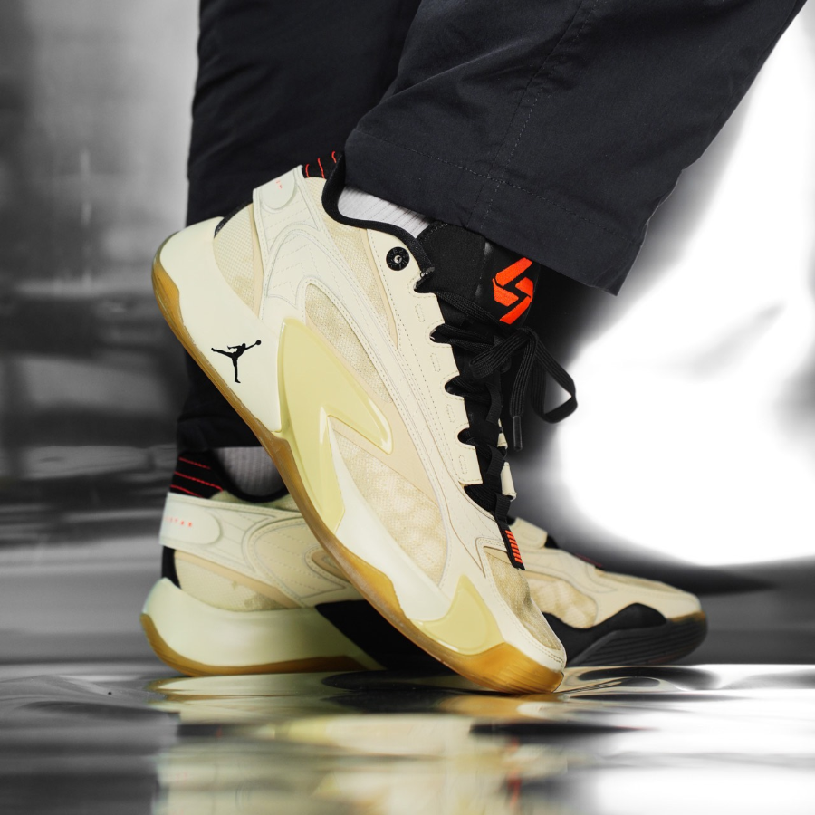 Giay Nike Air Jordan Luka 2 PF Doncic 'Coconut Milk' DX9012-100