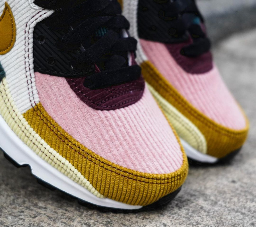 Giay Nike Air Max 90 'Multi-Corduroy' FB8455-001