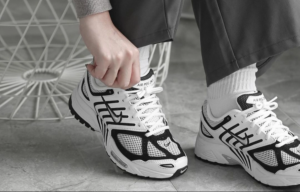 Giay Nike Air Pegasus 2005 'White Black' FJ1909-100