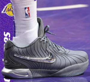 Giay Nike LeBron 21 'Cool Grey' HF5352-001