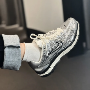 Giay Nike P-6000 'Metallic Silver' CN0149-001