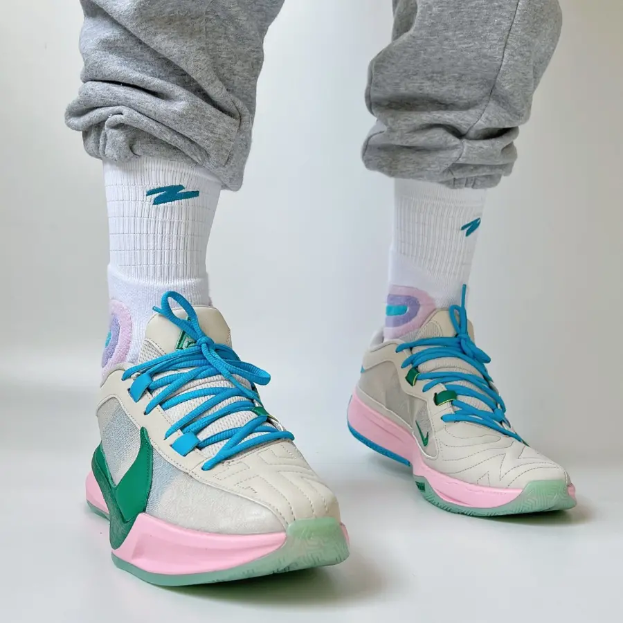 Giay Nike Zoom Freak 5 '5 The Hard Way' DX4985-100