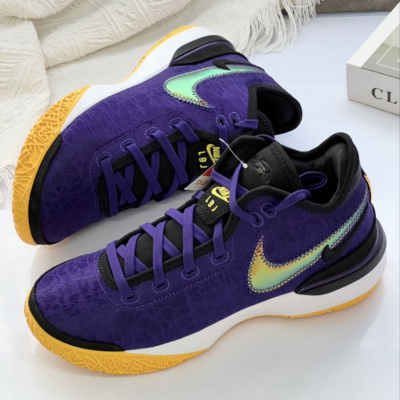 Giay Nike Zoom LeBron NXXT Gen 'Lakers' DR8784-500