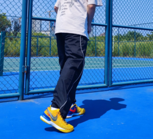 Giay Nike Zoom LeBron NXXT x Titan 'Gold' DZ2916-700