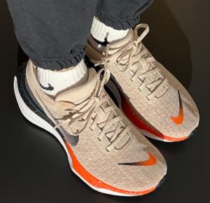 Giay Nike ZoomX Invincible Run Flyknit 3 ‘Oatmeal Orange’ FQ8720-140