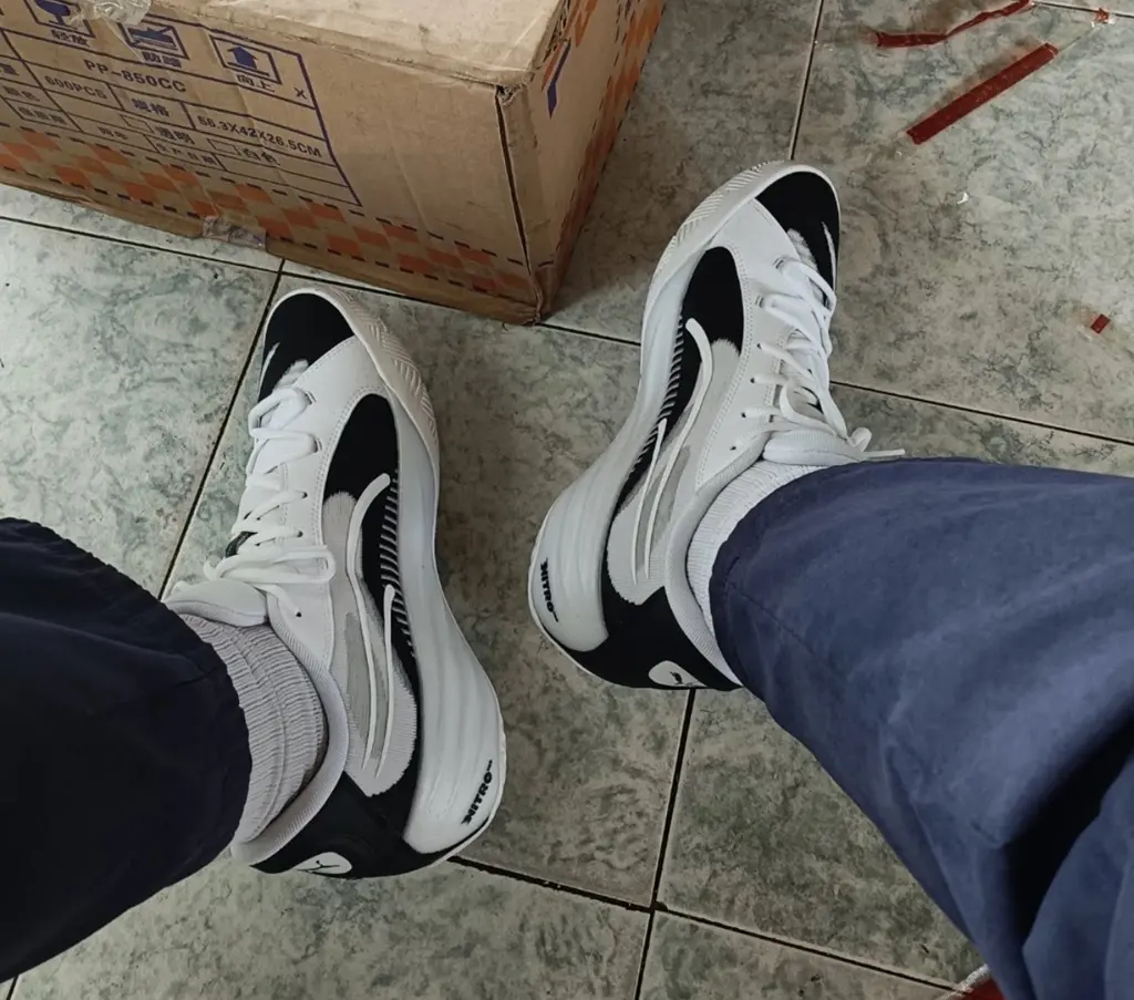 Giay Puma All‑Pro Nitro Low 'White Black' 379081‑06