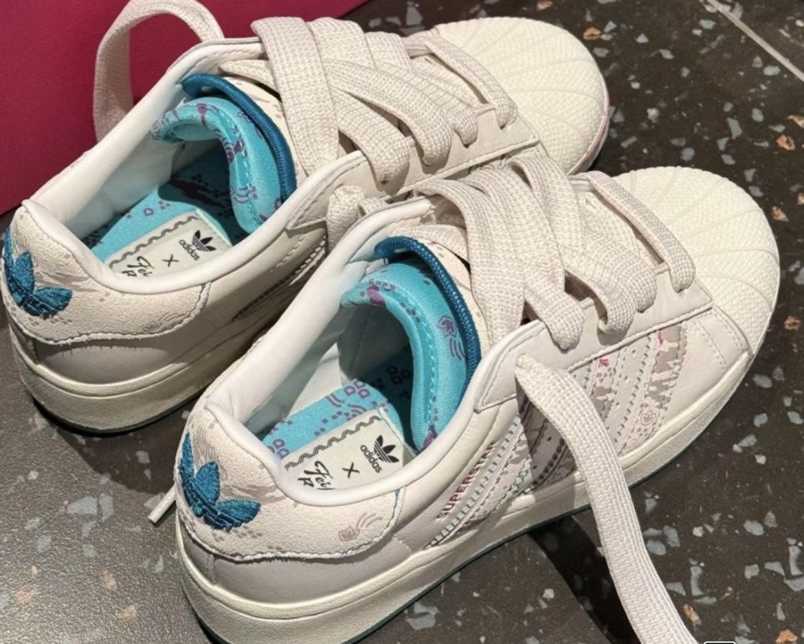 Giay Adidas x Feifei Ruan Superstar ‘Year of the Dragon’ ID1140