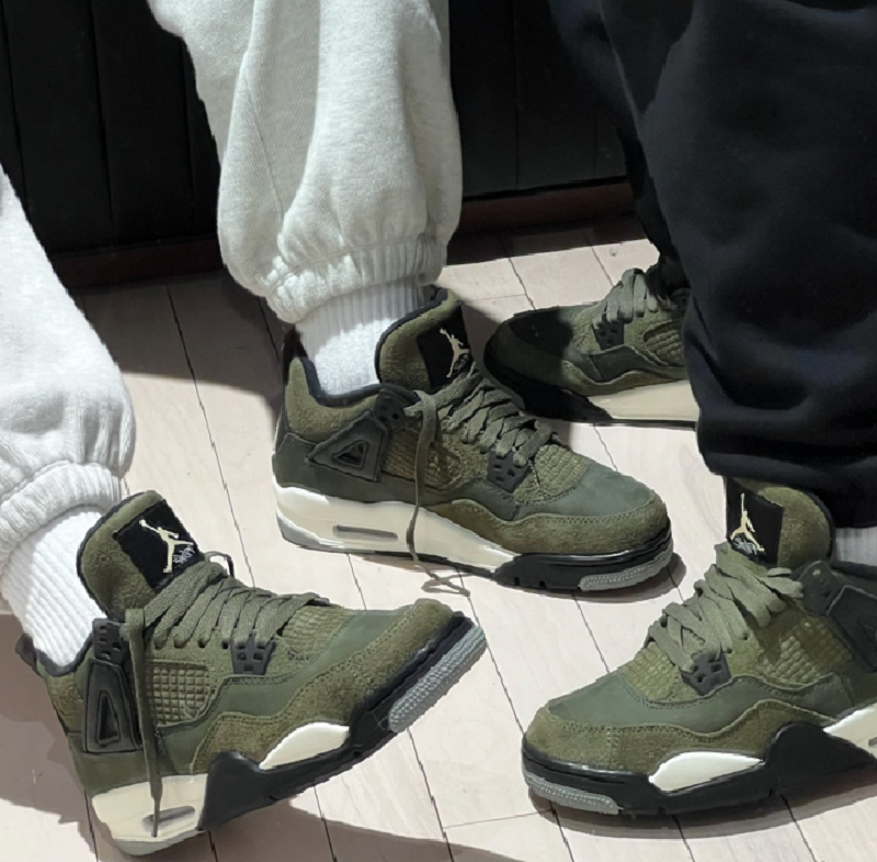 Giay Nike Air Jordan 4 Retro SE GS 'Craft - Olive' FB9928-200